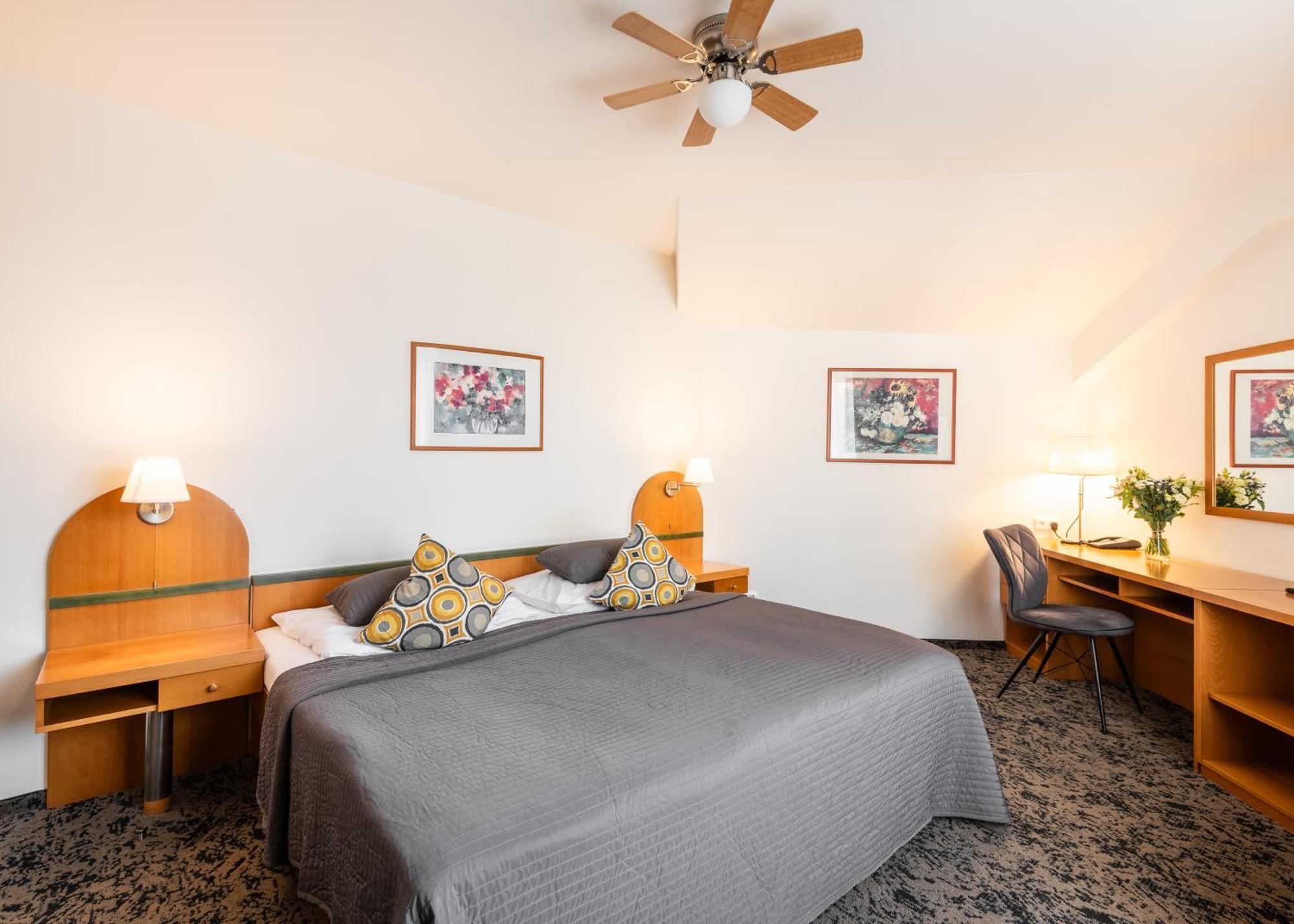 Hotel Troja Prague Room photo